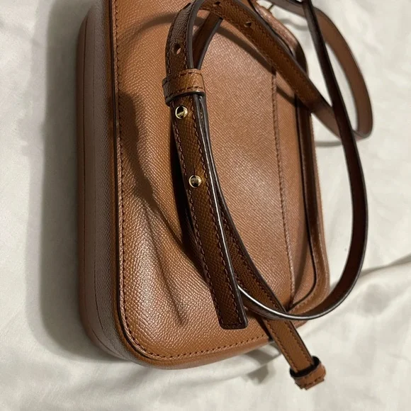 Michael Kors Brown Crossbody Bag Sleek Design - Picture 12 of 12